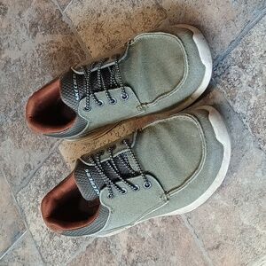 Skechers relaxed fit air-cooled memory foam shoes size 8